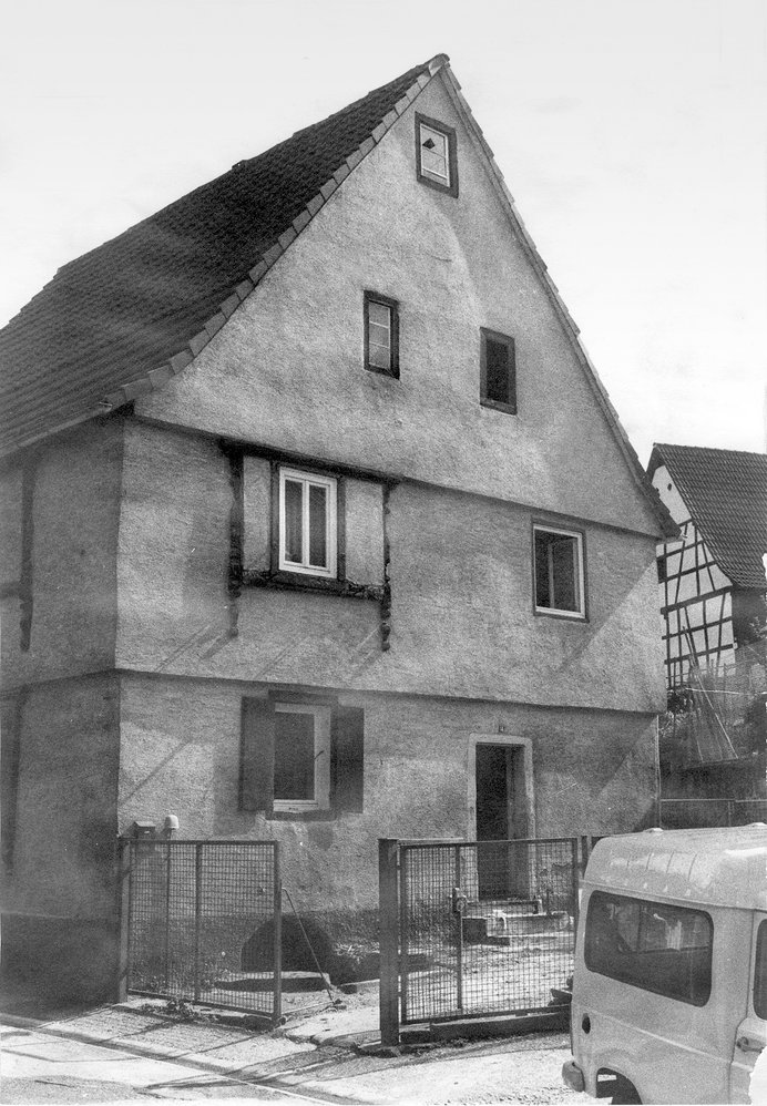 "Kemen-Haus"